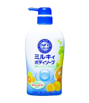 牛乳石鹸 Milky Body soap清爽保湿沐浴液 580ml 水果香